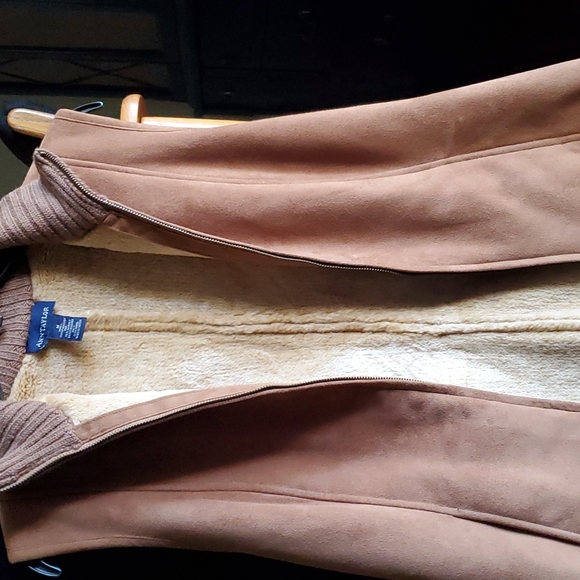 Ann Taylor M  Tan Vest - Picture 5 of 5